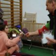 A Krisna-hívők Ételt az Életért Alapítványának munkatársai február 27 óta segítik az Ukrajnából menekülteket. A helyszíni tapasztalataikról, a segítő szervezetek és magánszemélyek összefogásáról, valamint a háború elől menekülők igényeiről is […]